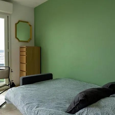 Equipe Dans Avec Piscine A 10mn Du Centre ニース